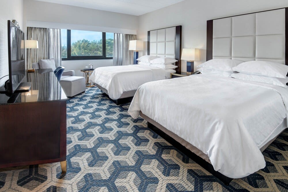Sheraton Eatontown Hotel 1