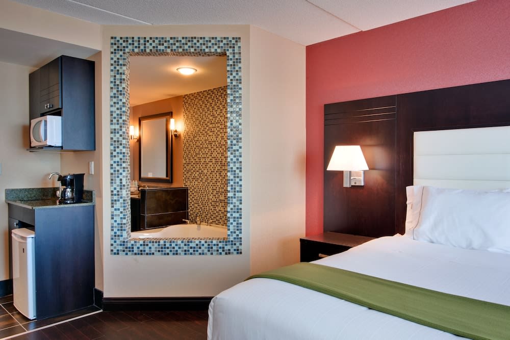 Holiday Inn Express & Suites Ottawa West - Nepean by IHG 3