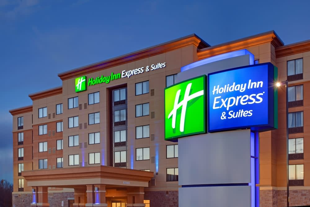 Holiday Inn Express & Suites Ottawa West - Nepean by IHG 1