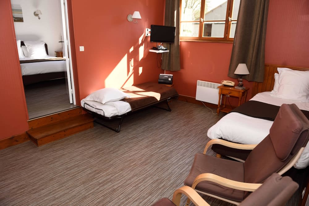 LOGIS - Auberge Du Colombier 4