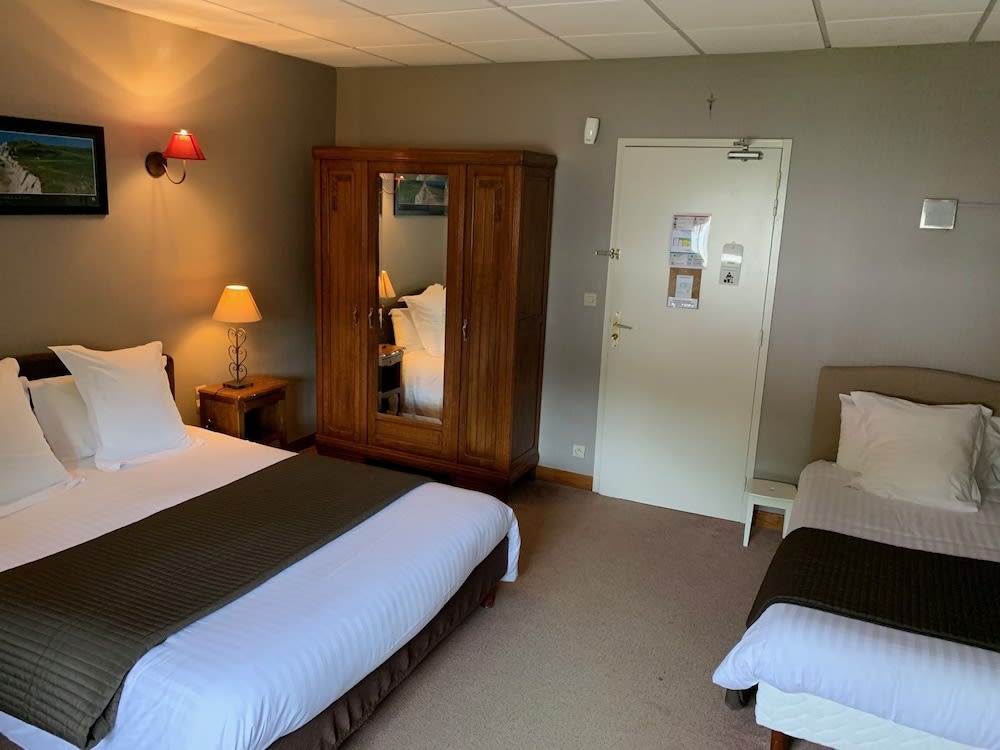 LOGIS - Auberge Du Colombier 5