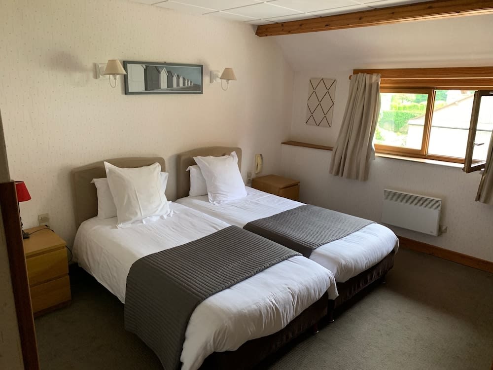 LOGIS - Auberge Du Colombier 3