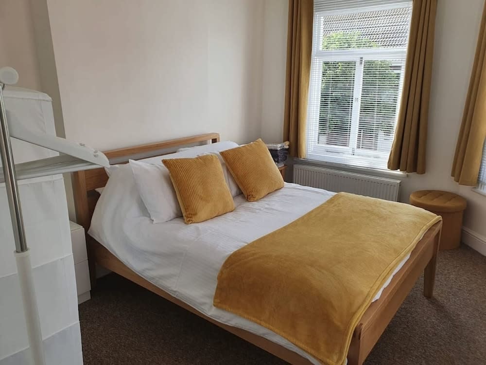 59a Whitstable - 1 Bedroom Flat Balcony & Parking 2