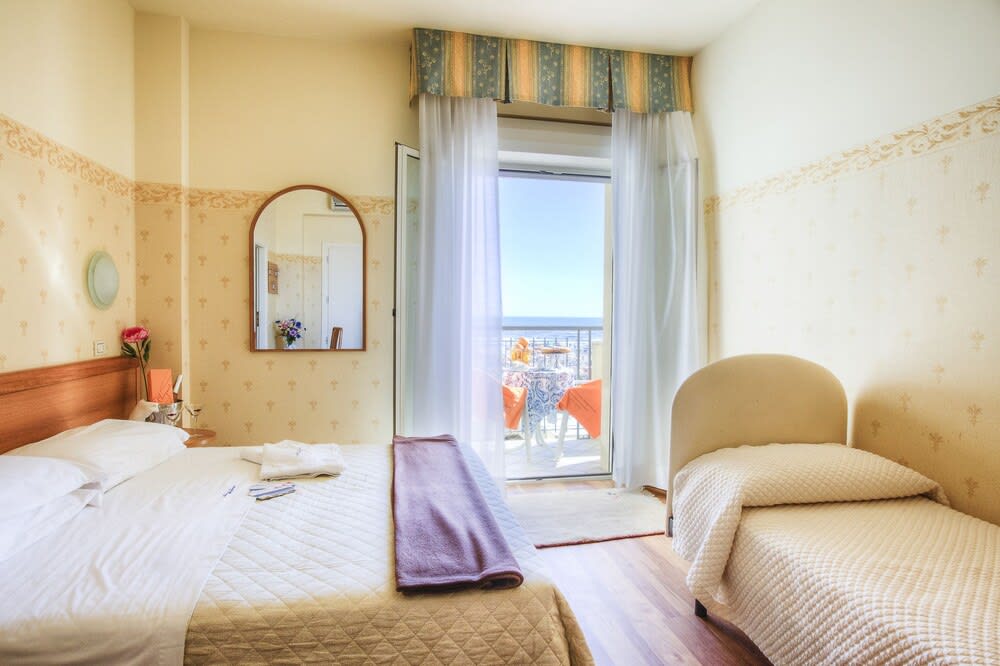 Hotel San Francisco Spiaggia 5