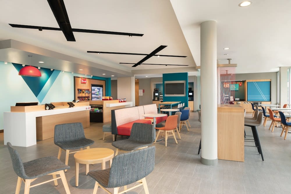 avid hotel Kalamazoo East by IHG 2