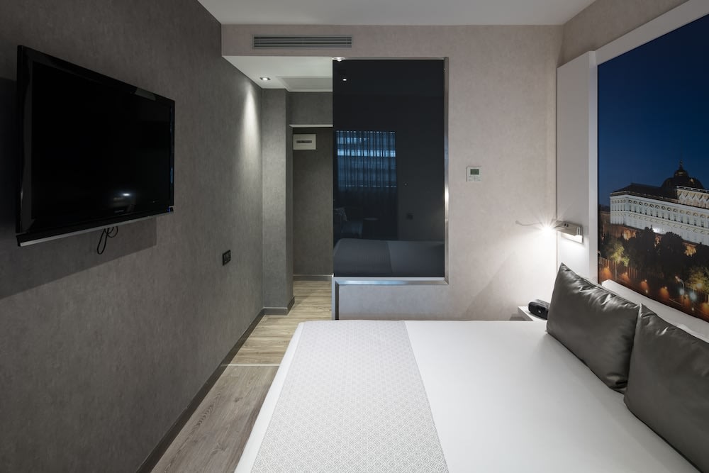 Catalonia Gran Via BCN 5