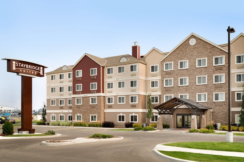 Staybridge Suites WEST EDMONTON by IHG 1