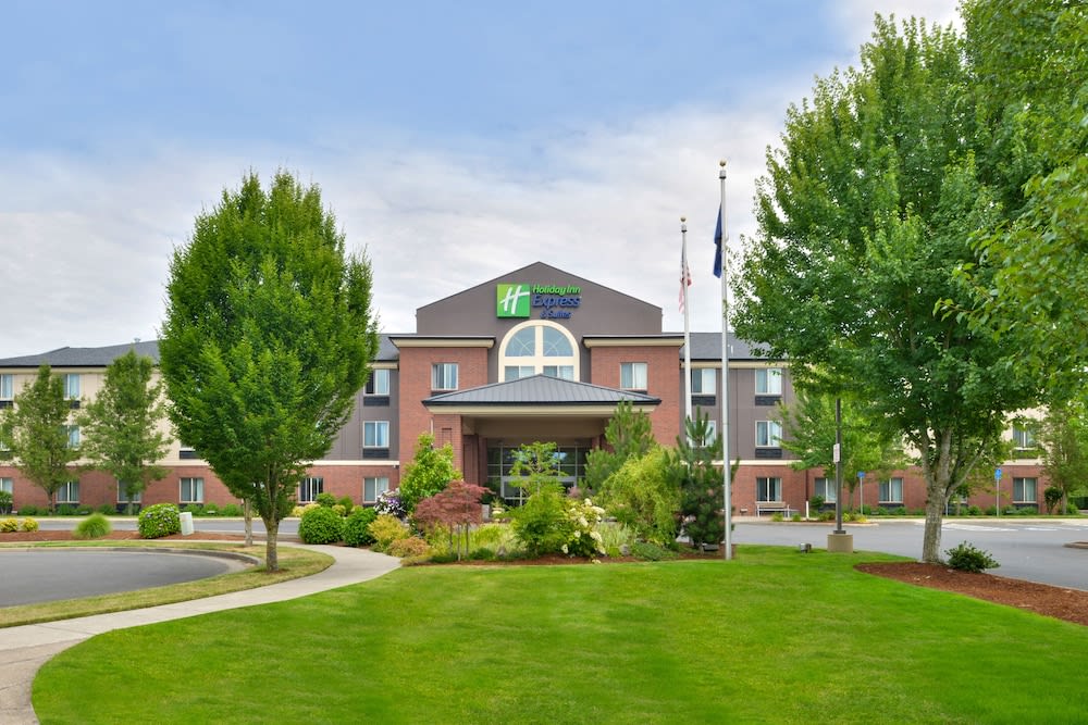 Holiday Inn Express & Suites ALBANY by IHG 1
