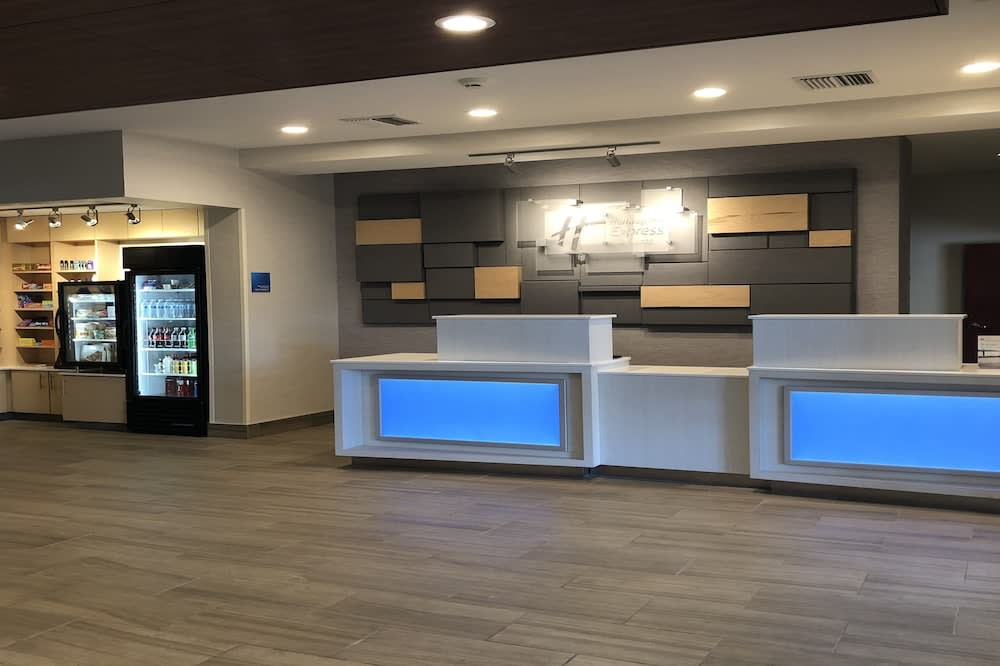Holiday Inn Express & Suites ALBANY by IHG 2