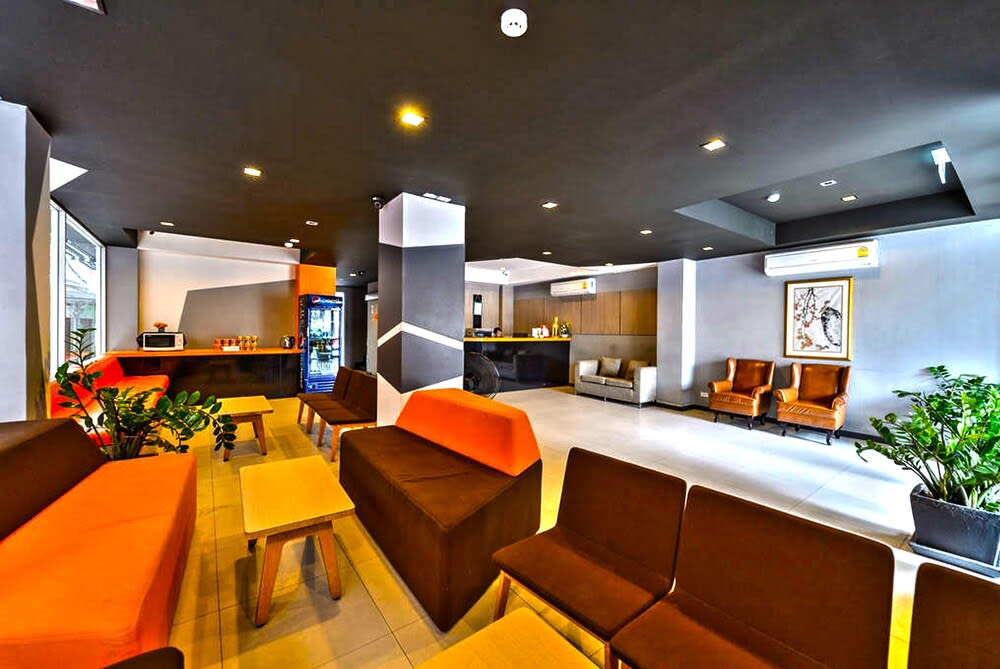 H2 Hotel 2