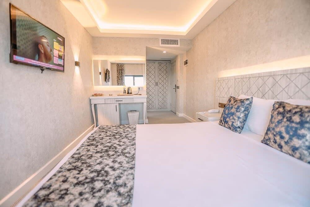 Platinum Otel 2