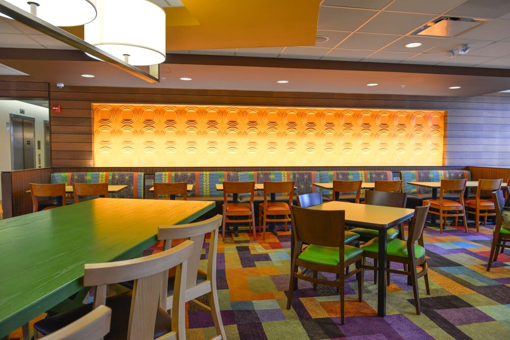 Fairfield Inn and Suites Canton South 4