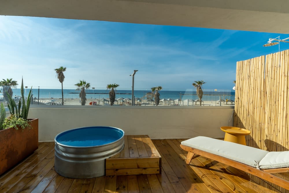 The Seven Seas Tel Aviv 1
