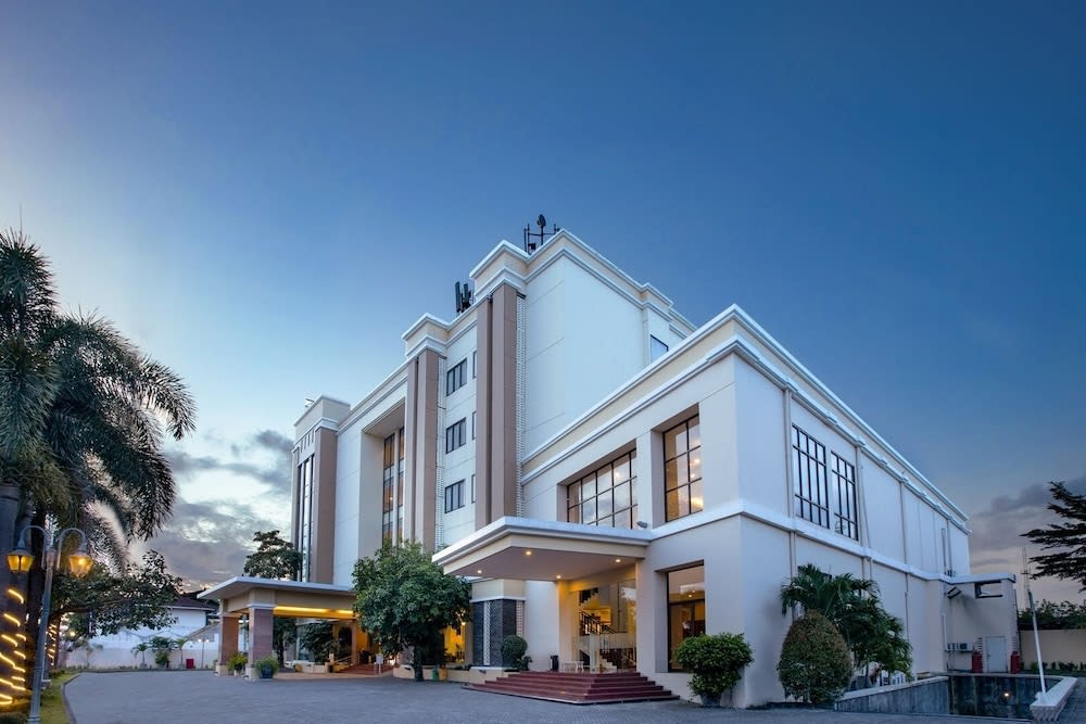 Riss Hotel Malioboro 1