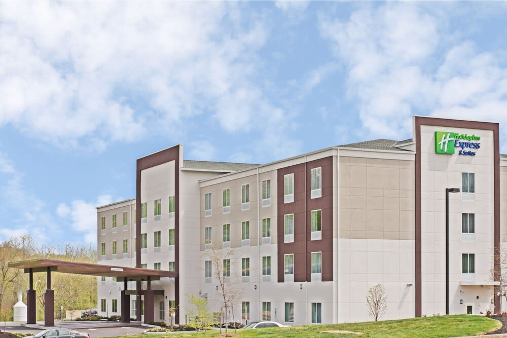 Holiday Inn Express & Suites HARRISBURG S - NEW CUMBERLAND by IHG 1