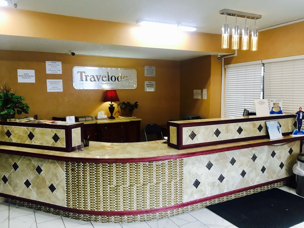 Travelodge by Wyndham Reno 2