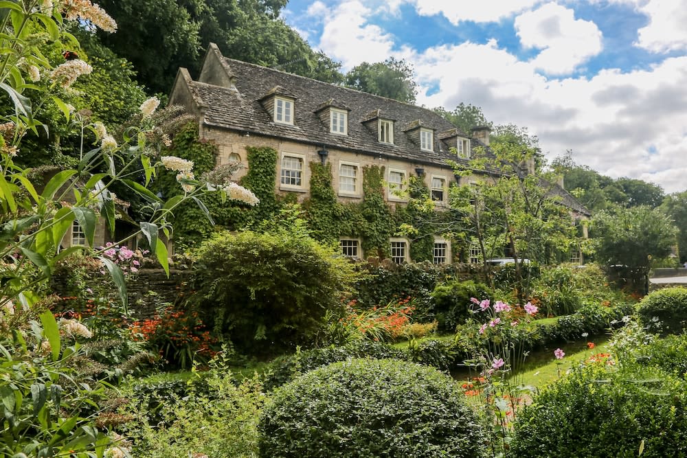 The Swan Hotel 1