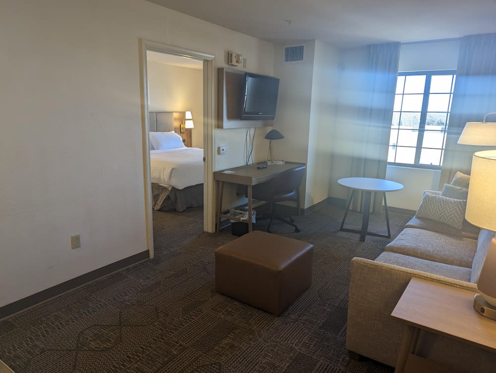 Staybridge Suites Allentown Bethlehem Airport by IHG 5