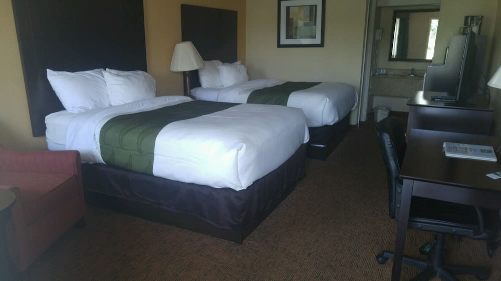 Quality Inn & Suites Covington 4