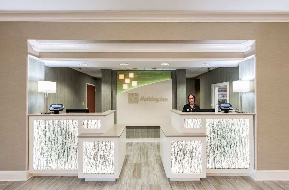 Holiday Inn & Suites LAKE CITY by IHG 2