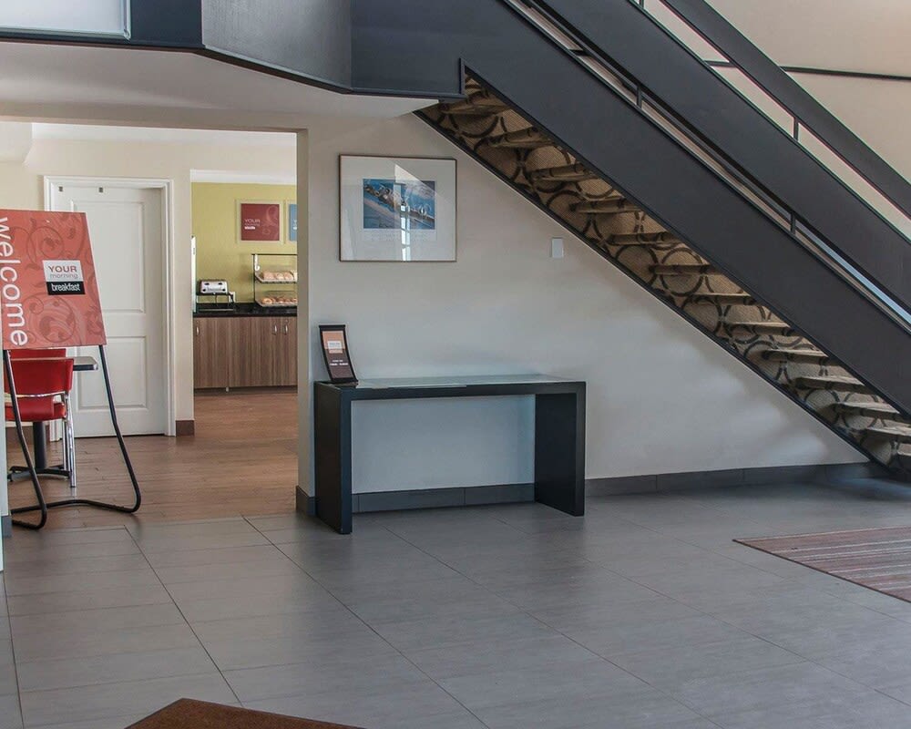 Comfort Inn 2
