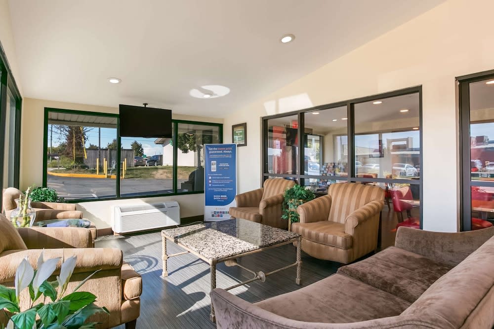 Econo Lodge Frederick I-70 2