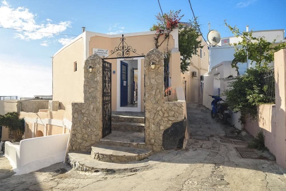 Kykladonisia Traditional Settlement 2