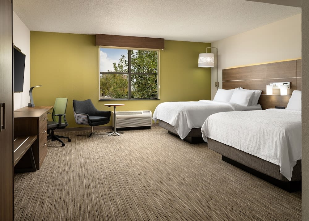 Holiday Inn Express & Suites IRVING DFW AIRPORT NORTH by IHG 2
