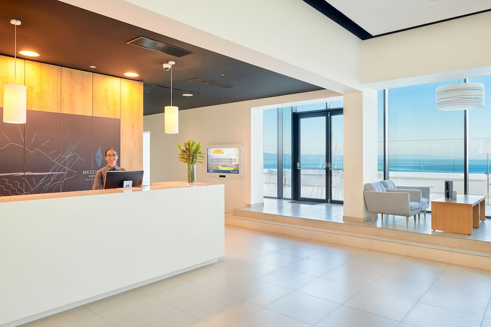 Medora Auri Family Beach Resort 5