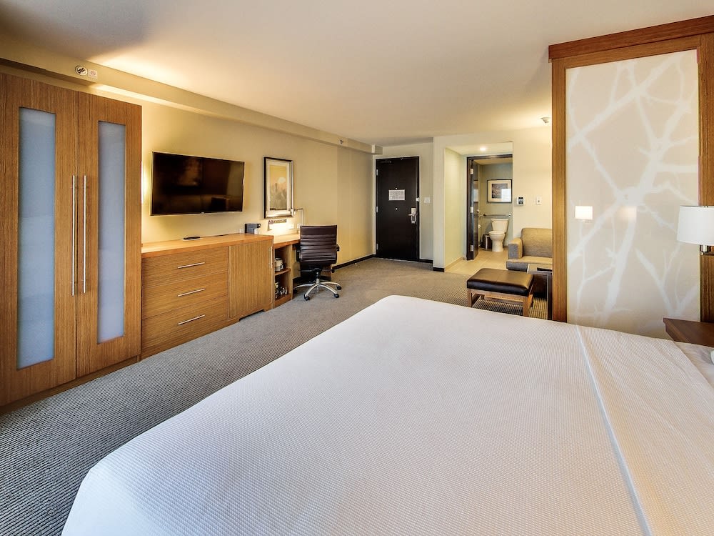Hyatt Place Edmonton West 2