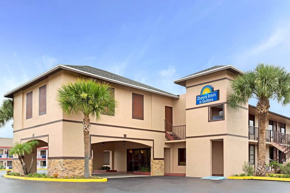 Days Inn by Wyndham Kissimmee West 1