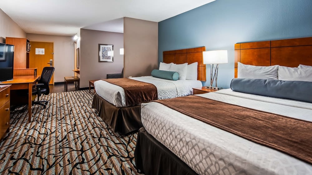 Best Western Plus Blaine at the National Sports Center 3