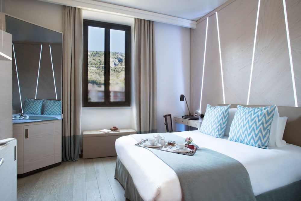 Hotel Royal-Riviera 4