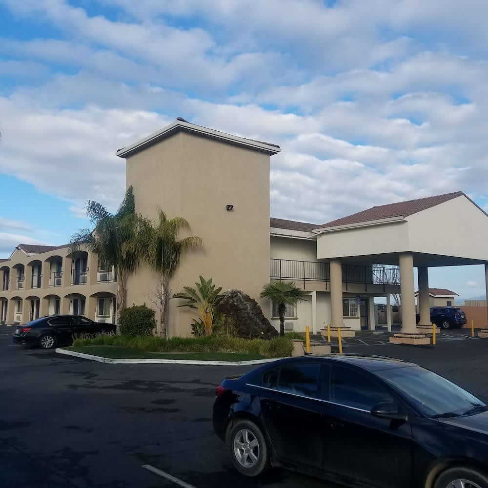 SureStay Hotel by Best Western Hollister 1