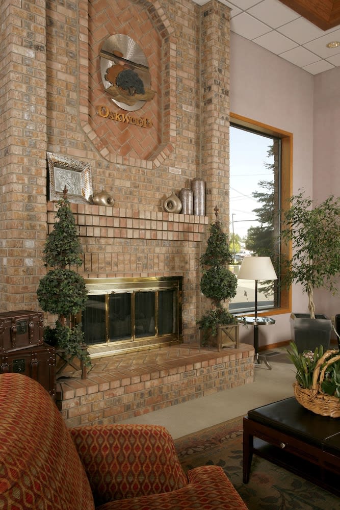 Quality Inn Oakwood 3