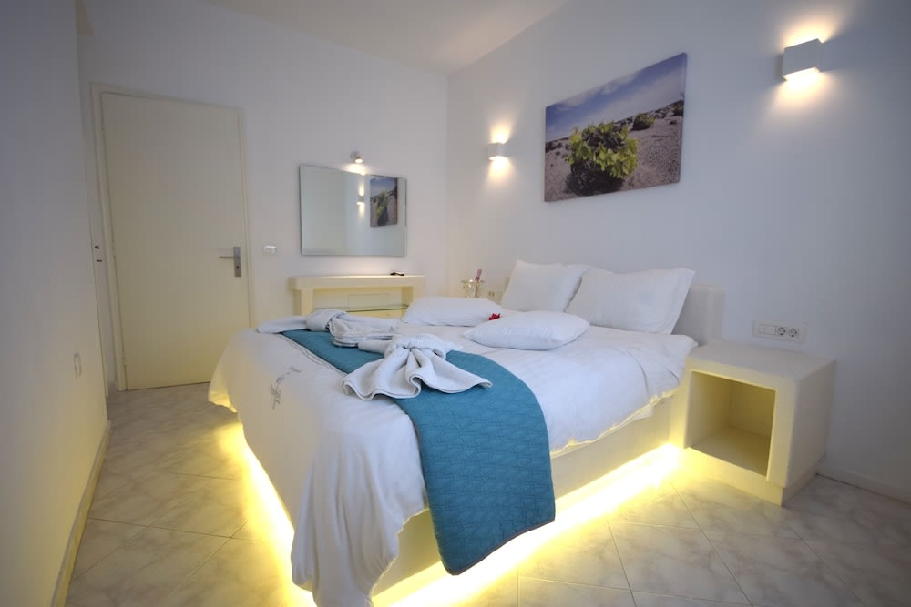 Acrothea Suites and Villas - Akrotiri Caldera - Santorini 2
