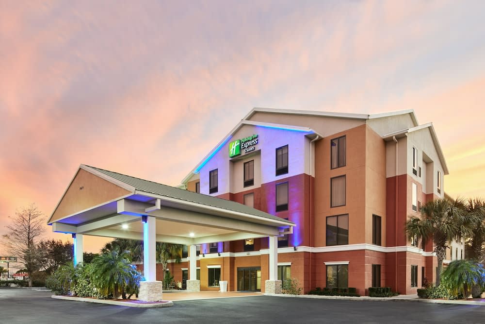Holiday Inn Express & Suites PORT RICHEY by IHG 1