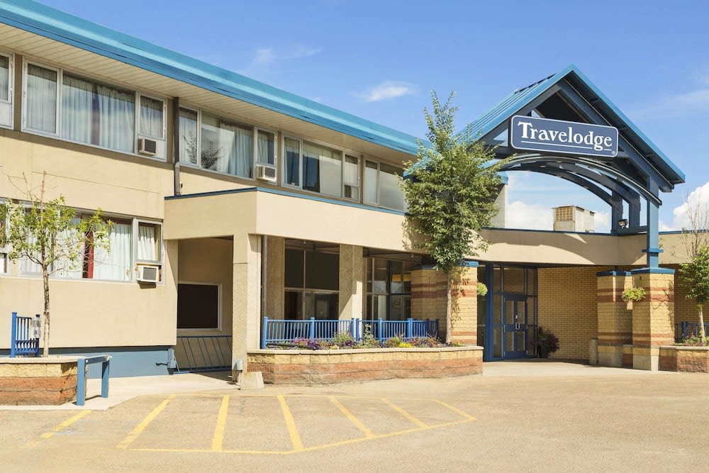 Travelodge by Wyndham Edmonton East 1