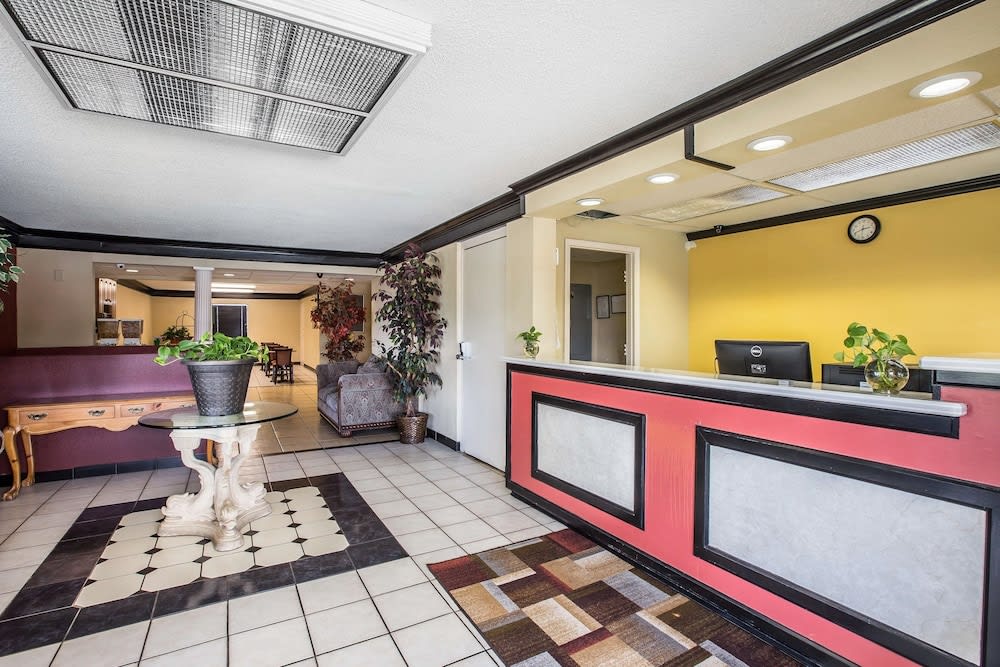 Rodeway Inn Expo Center 2