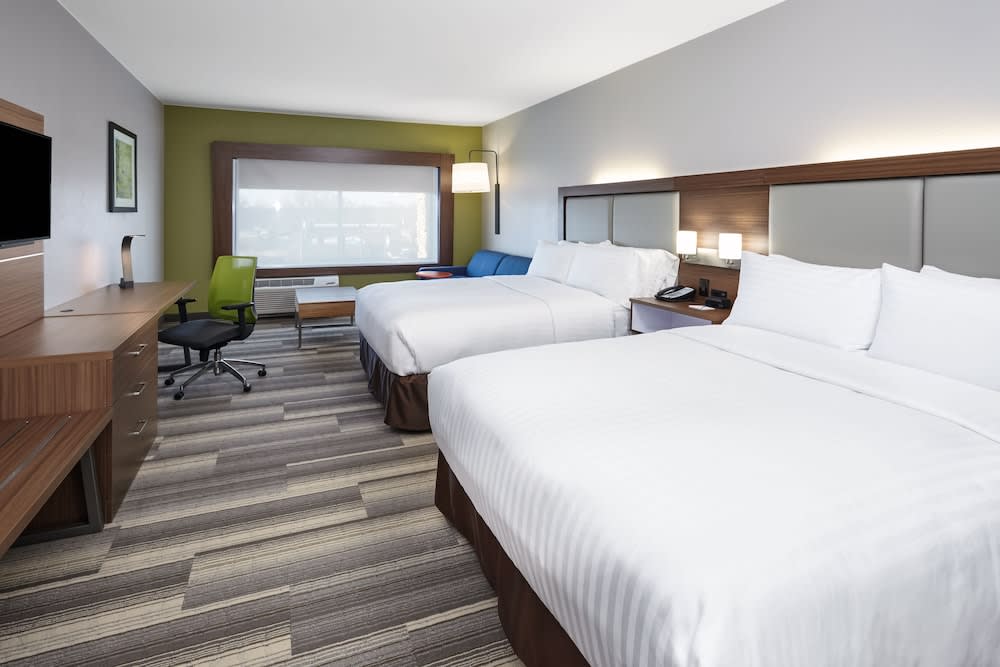Holiday Inn Express & Suites CHICAGO NORTH SHORE - NILES by IHG 2