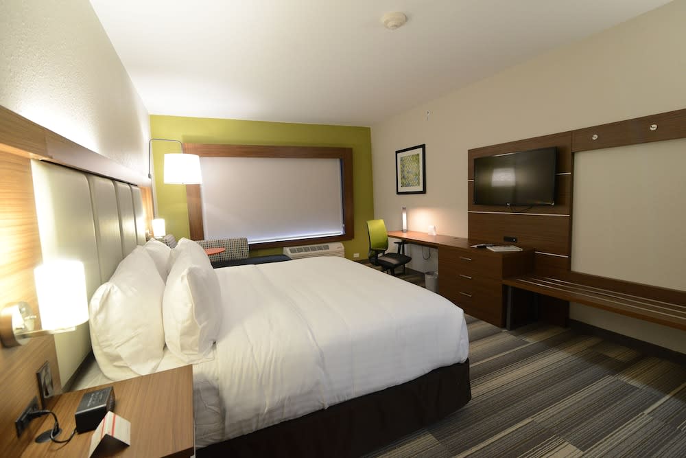 Holiday Inn Express & Suites CHICAGO NORTH SHORE - NILES by IHG 5