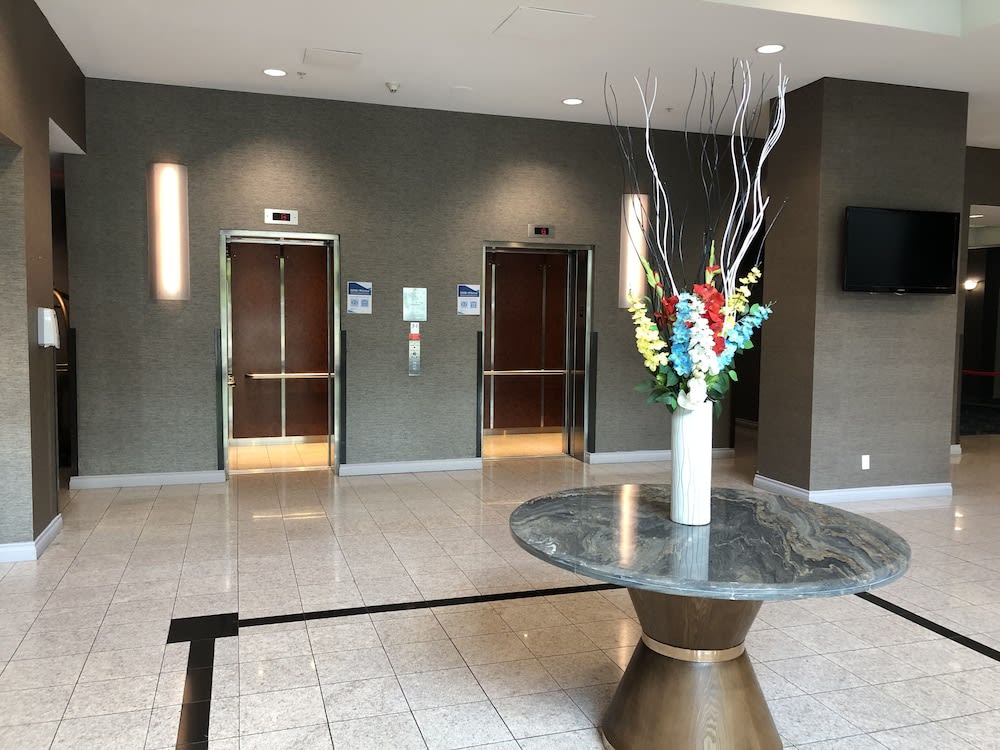 Executive Plaza Hotel & Conference Centre, Metro Vancouver 2