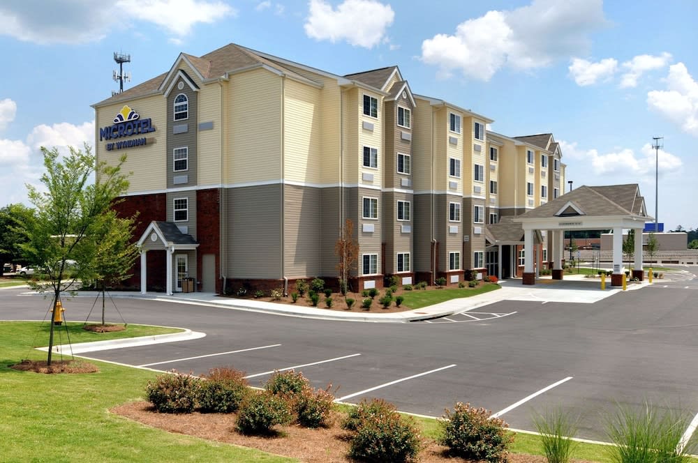 Microtel Inn & Suites by Wyndham Columbus Near Fort Benning 1