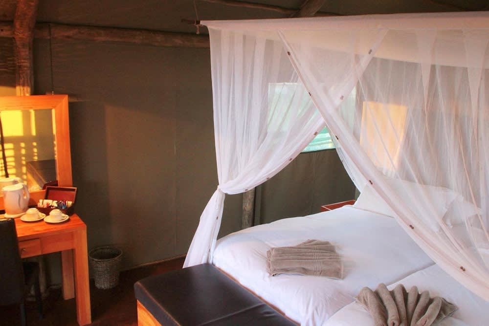 Suricate Tented Kalahari Lodge 2