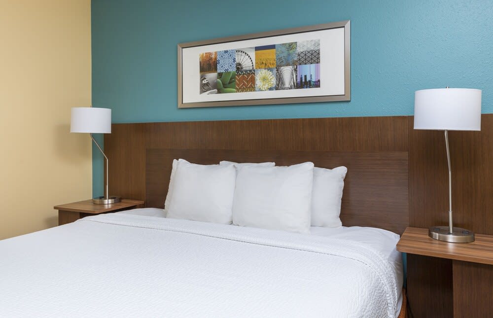 Fairfield Inn & Suites Lincoln 3