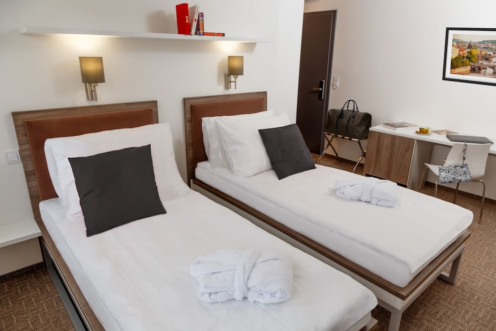 SKY Hotel Prague 2