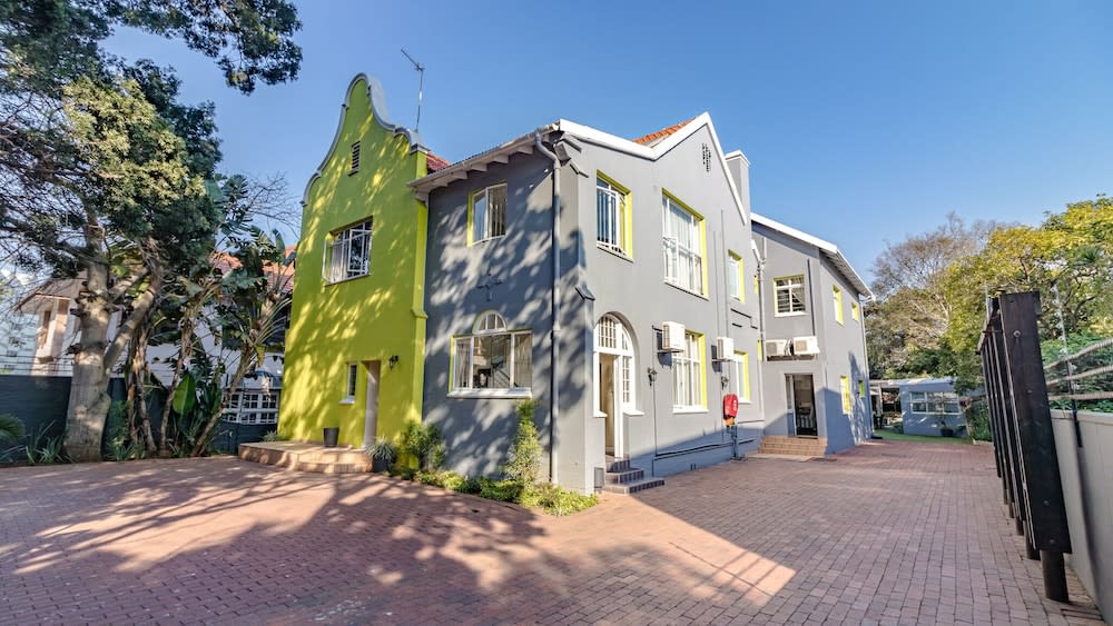 Silver Oaks Boutique Hotel 1