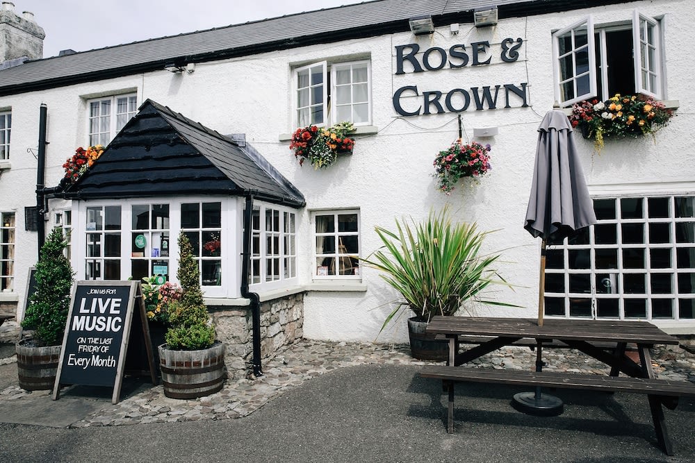 Rose And Crown 1