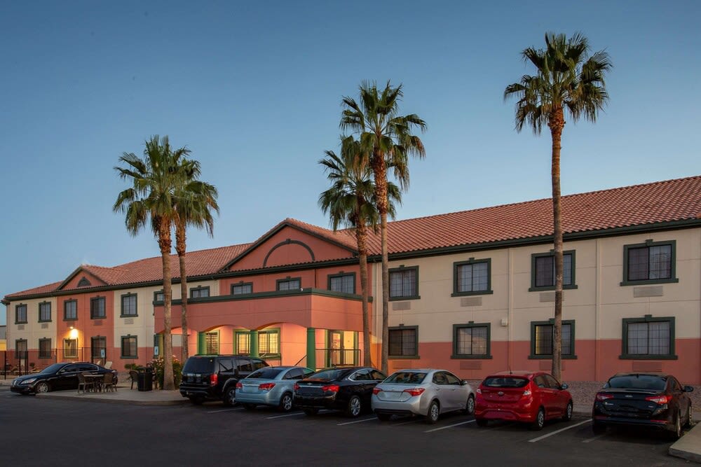 Baymont by Wyndham Phoenix I-10 near 51st Ave 1