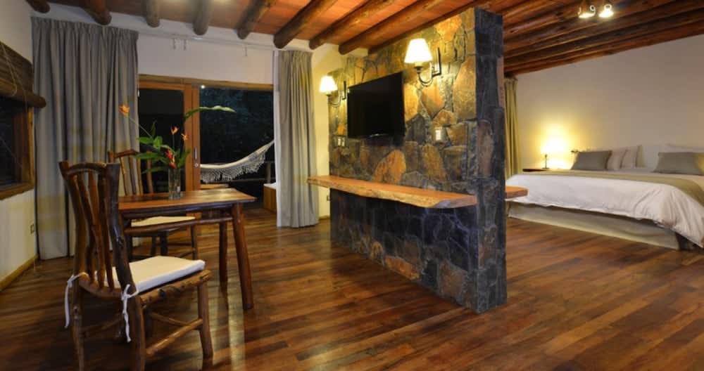 La Aldea De La Selva Lodge 2